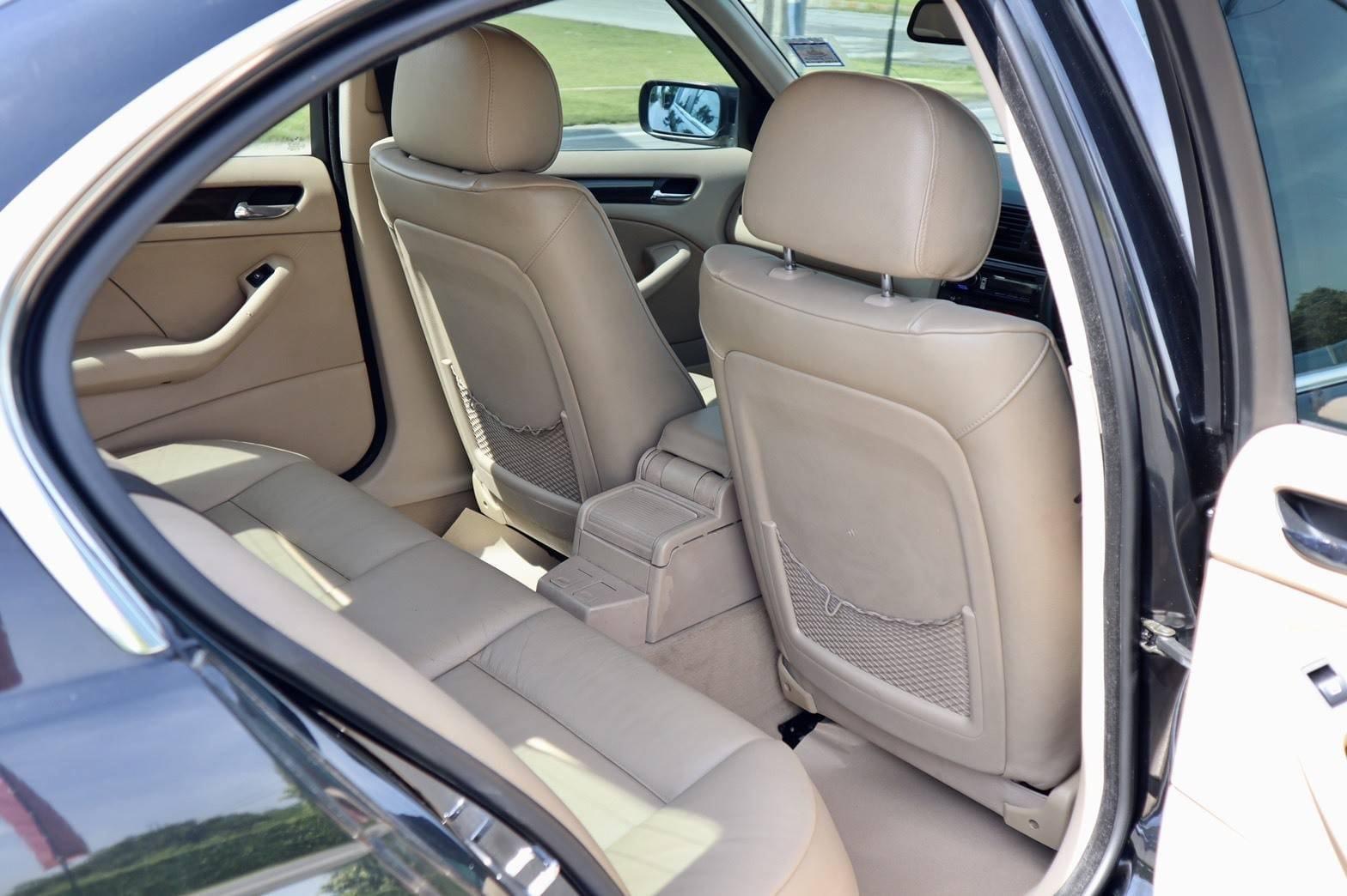 BMW 3 Series E46 323i ปี 2006 สีดำ (รูปที่ 11)