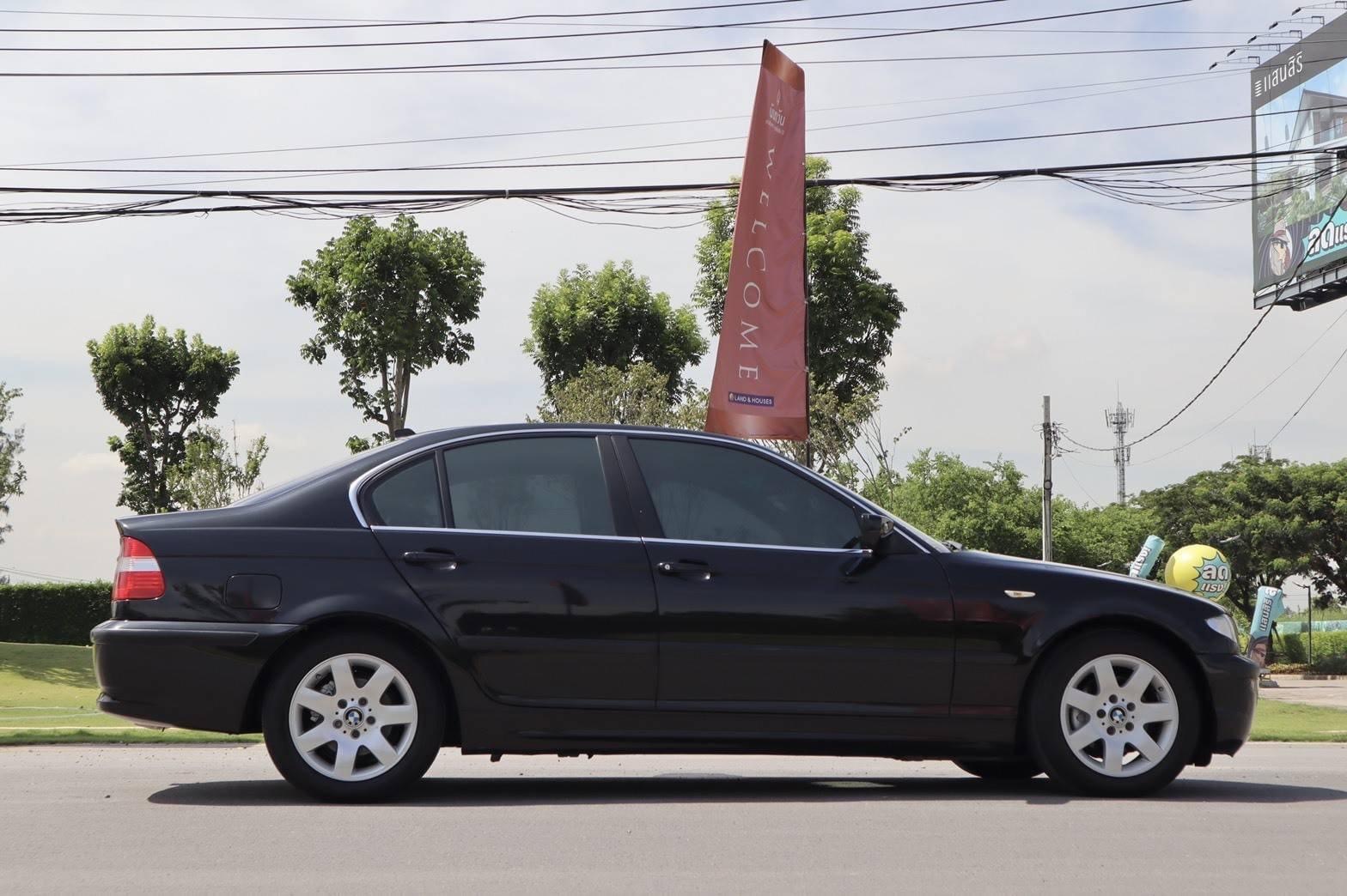 BMW 3 Series E46 323i ปี 2006 สีดำ (รูปที่ 19)