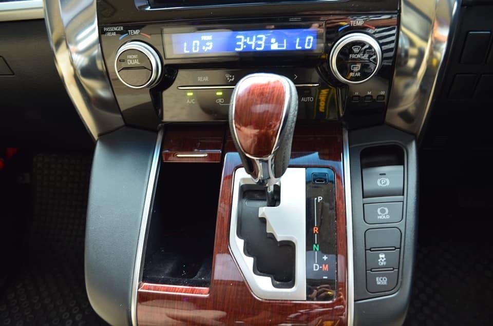 TOYOTA VELLFIRE 2.5 ปี18 เบนซิน.ล้วน!! (รูปที่ 14)