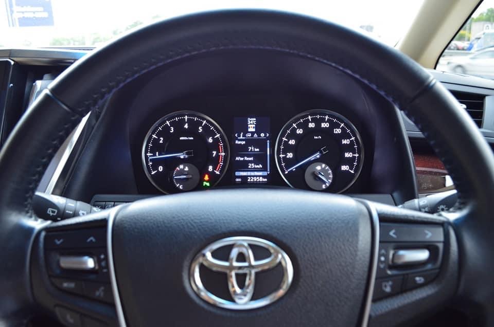 TOYOTA VELLFIRE 2.5 ปี18 เบนซิน.ล้วน!! (รูปที่ 5)