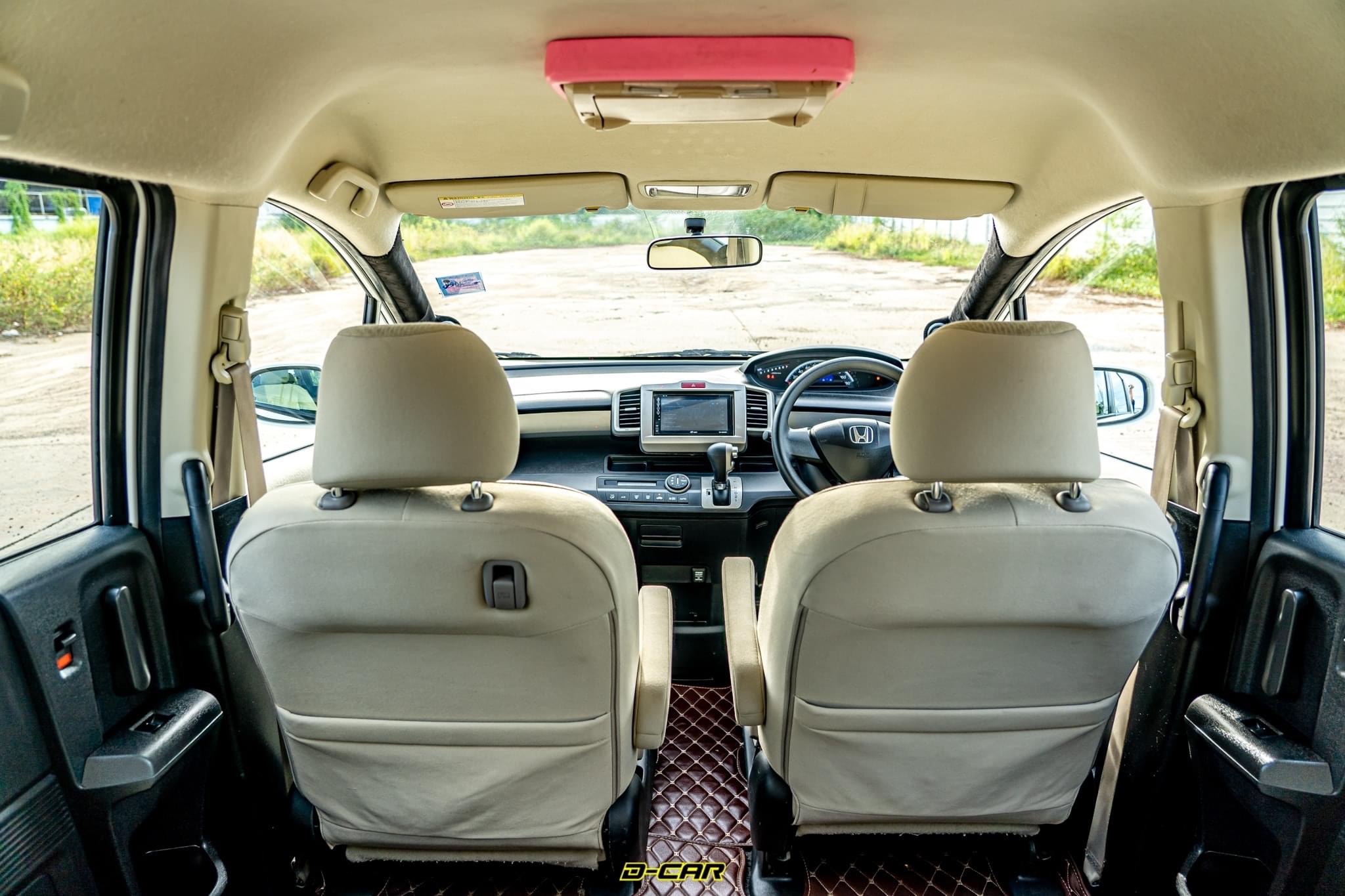 Honda Freed ปี 2013 สีขาว (รูปที่ 15)