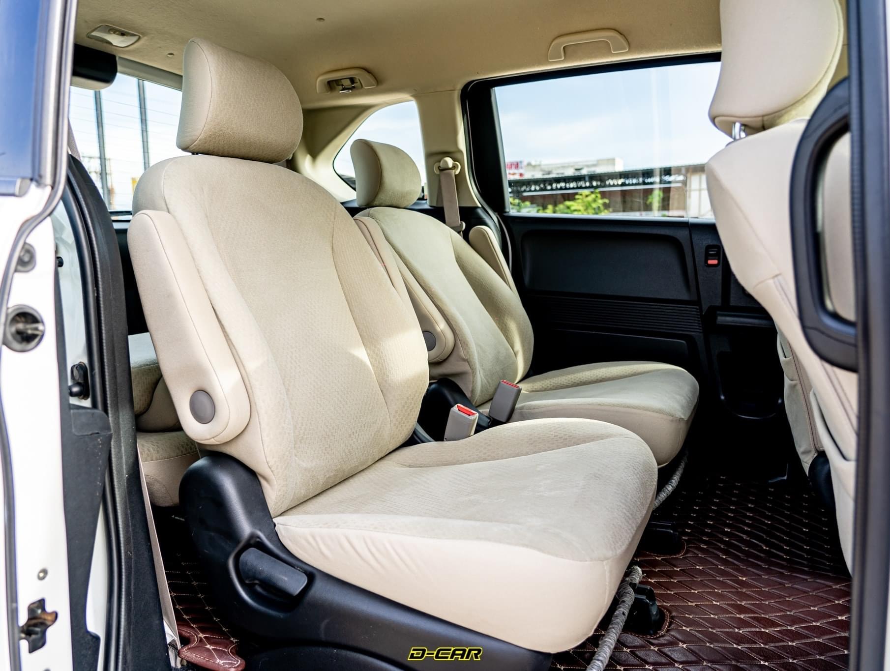 Honda Freed ปี 2013 สีขาว (รูปที่ 14)