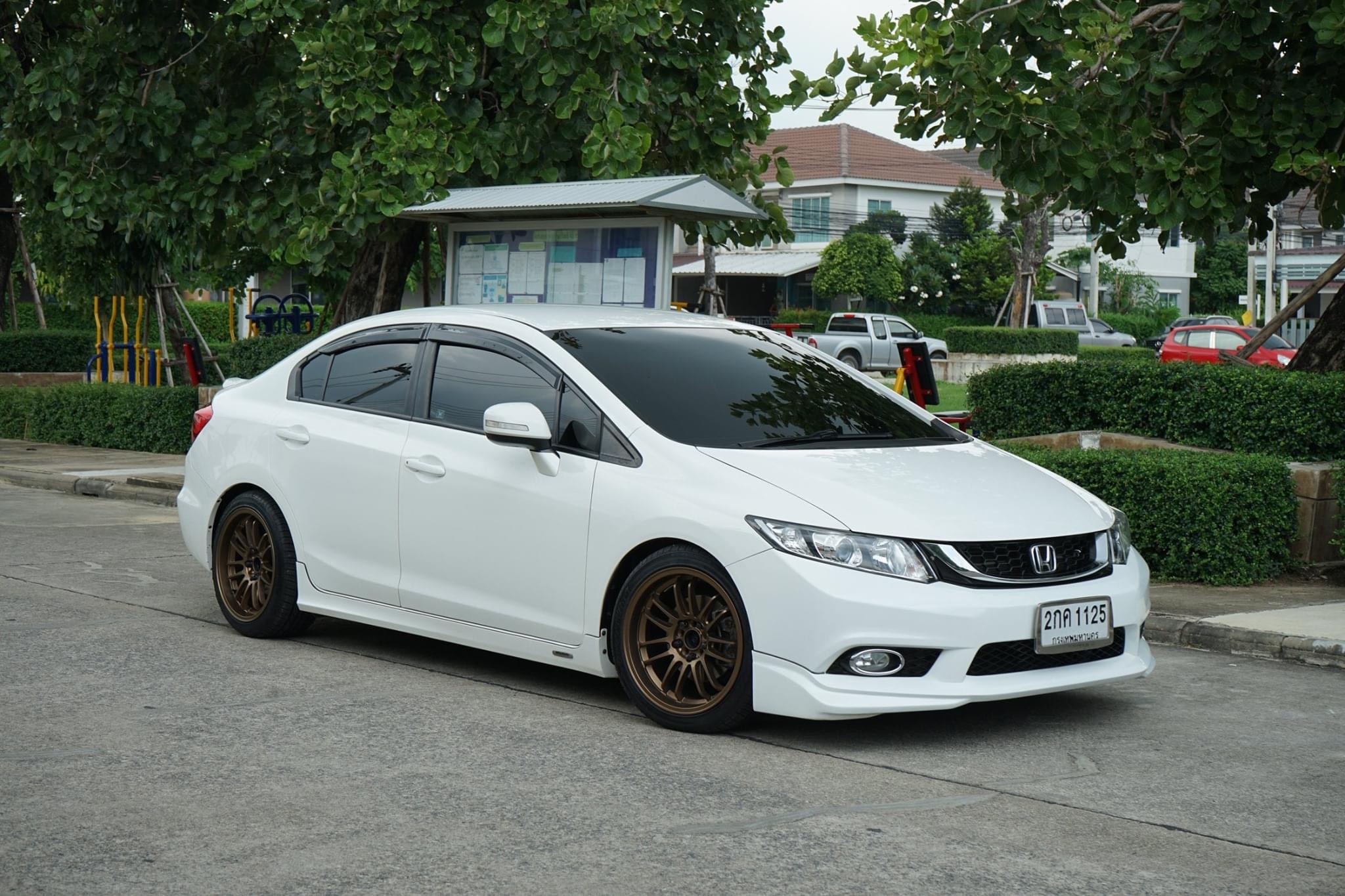 Honda Civic FB 1.8E Auto Minor Change ปี2013