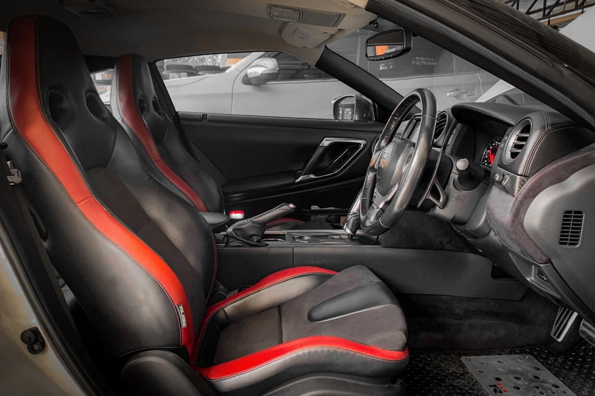 Nissan GT-R (R35) ปี 2008 สีขาว (รูปที่ 7)