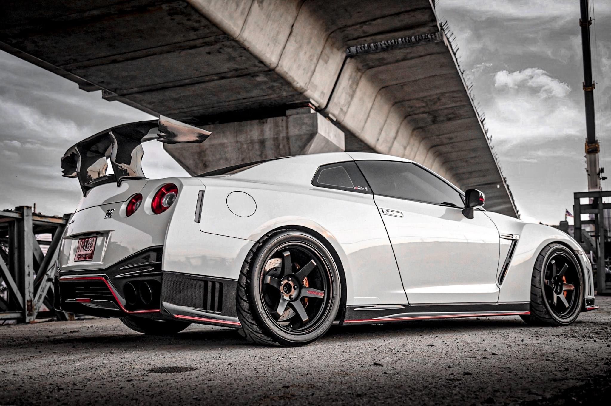 Nissan GT-R (R35) ปี 2008 สีขาว (รูปที่ 2)