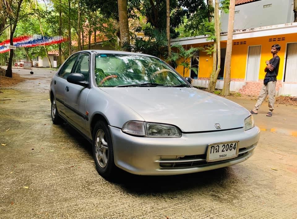 Honda Civic EG โฉม 4 ประตู สีเงิน (รูปที่ 10)