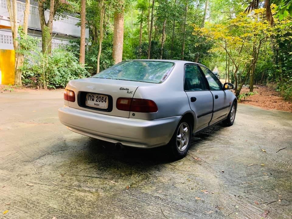 Honda Civic EG โฉม 4 ประตู สีเงิน (รูปที่ 12)