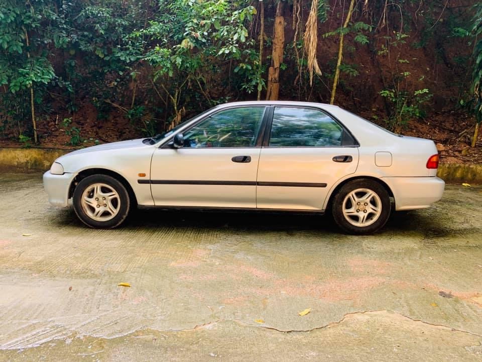 Honda Civic EG โฉม 4 ประตู สีเงิน (รูปที่ 3)