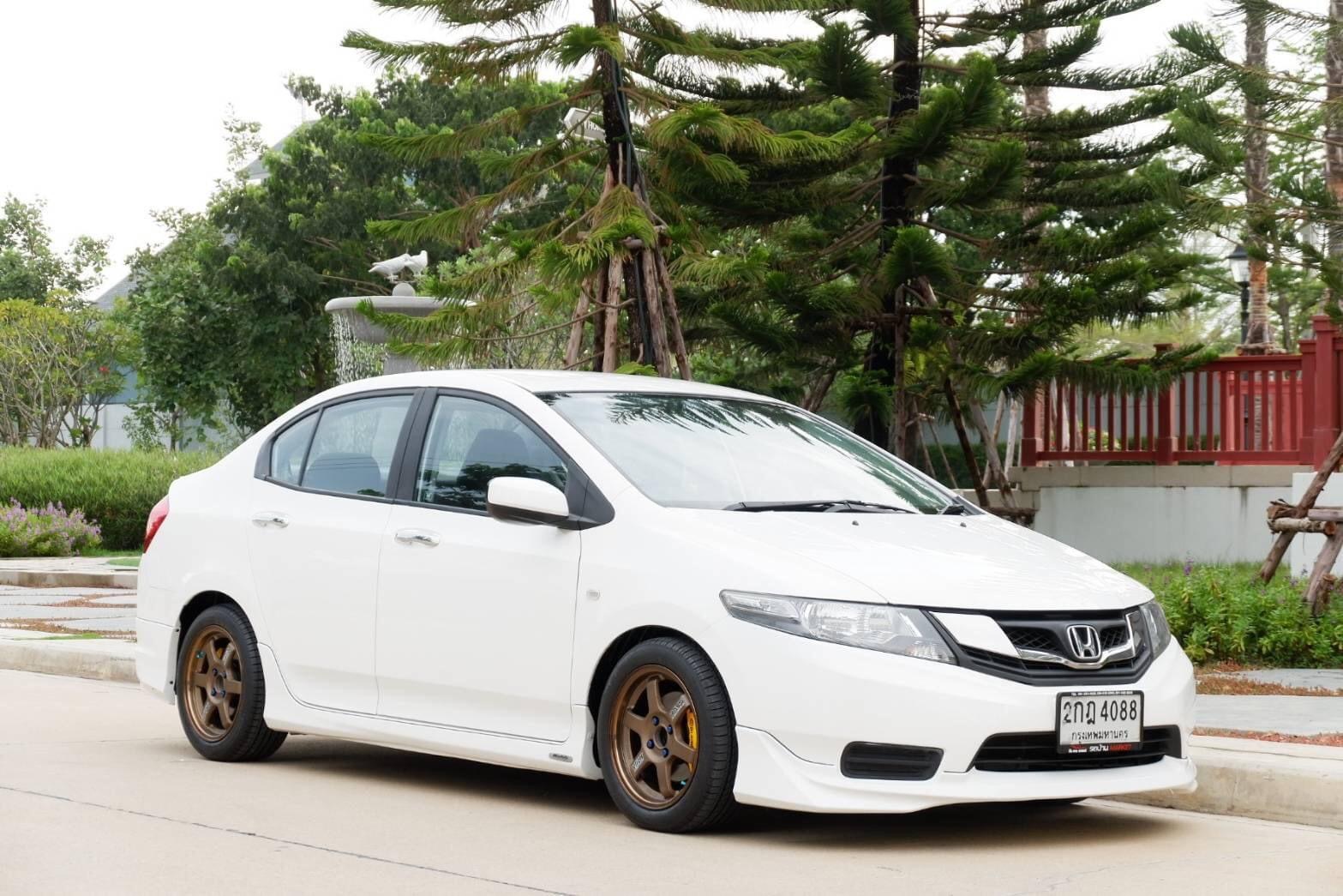 HONDA CITY 1.5 V ( modulo ) ปี 2013