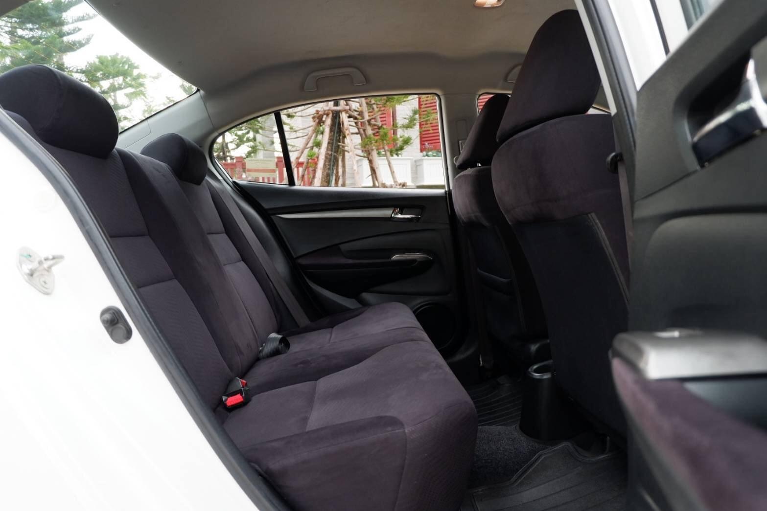 HONDA CITY 1.5 V ( modulo ) ปี 2013 (รูปที่ 6)