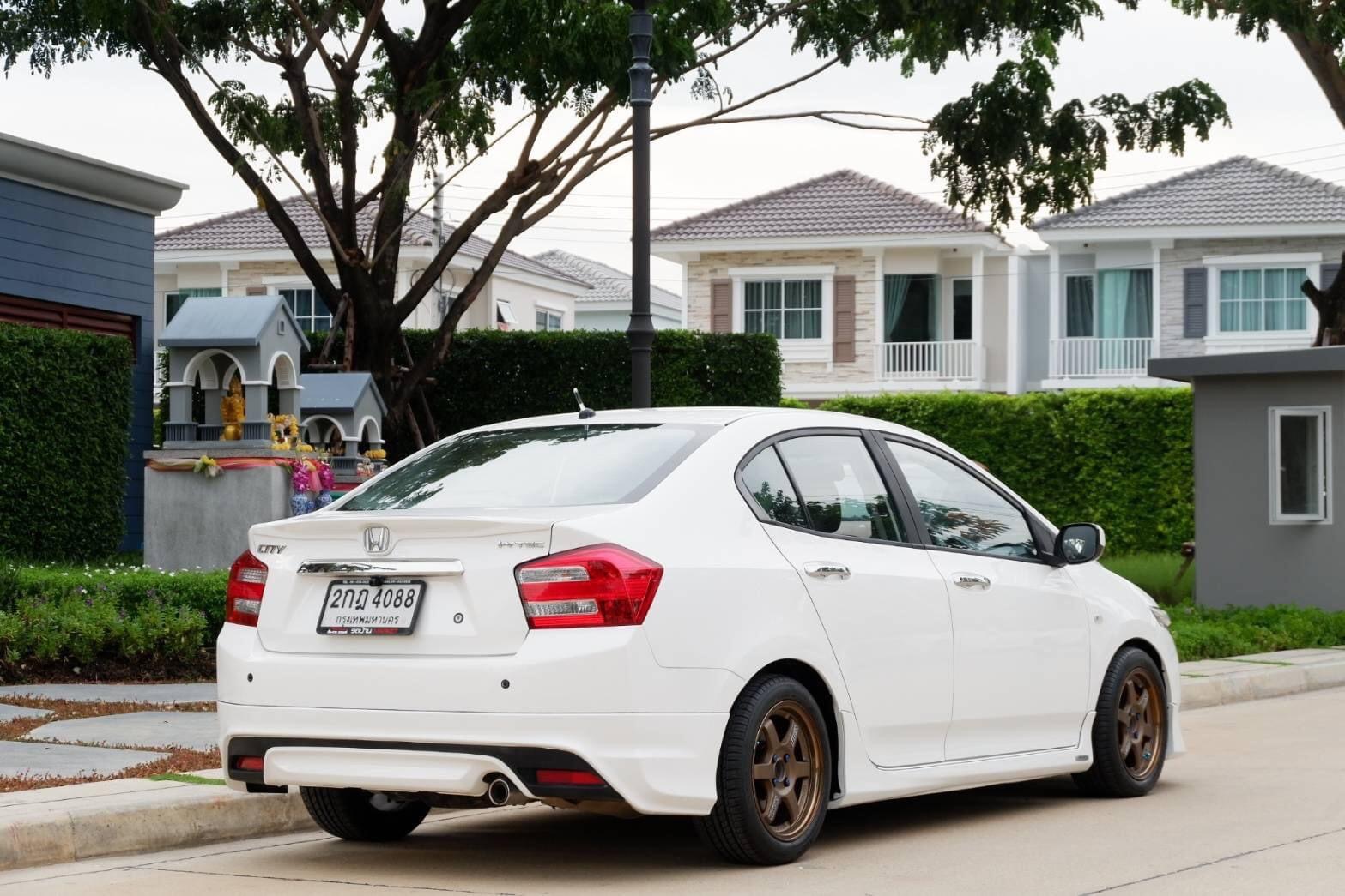 HONDA CITY 1.5 V ( modulo ) ปี 2013 (รูปที่ 2)
