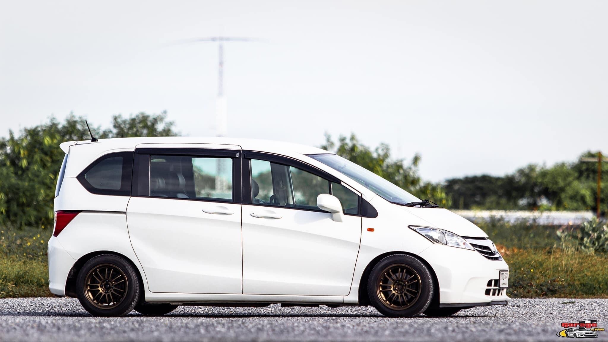 Honda FREED 1.5 SE AT สีขาว ปี2013 (รูปที่ 13)
