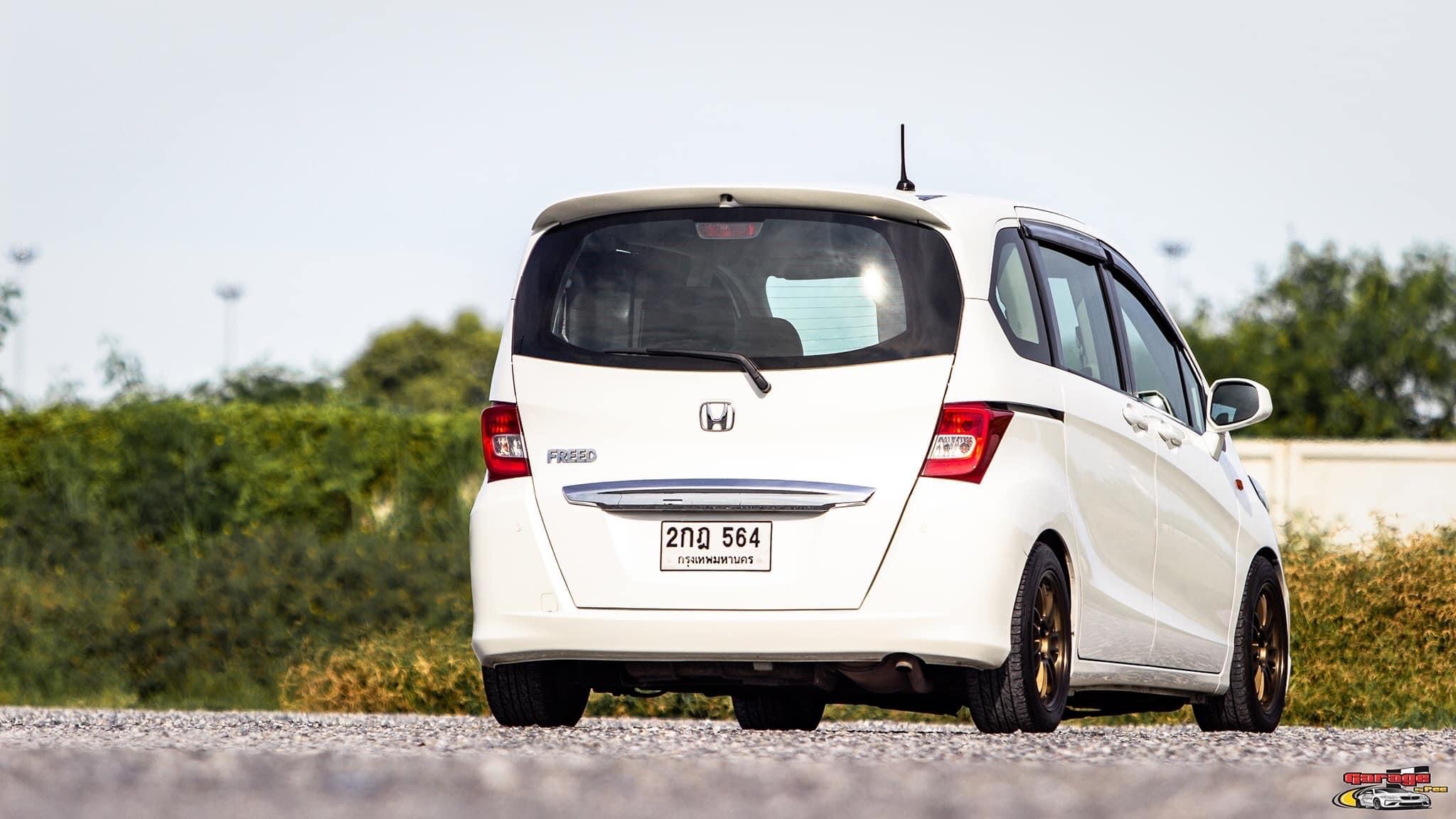 Honda FREED 1.5 SE AT สีขาว ปี2013 (รูปที่ 3)