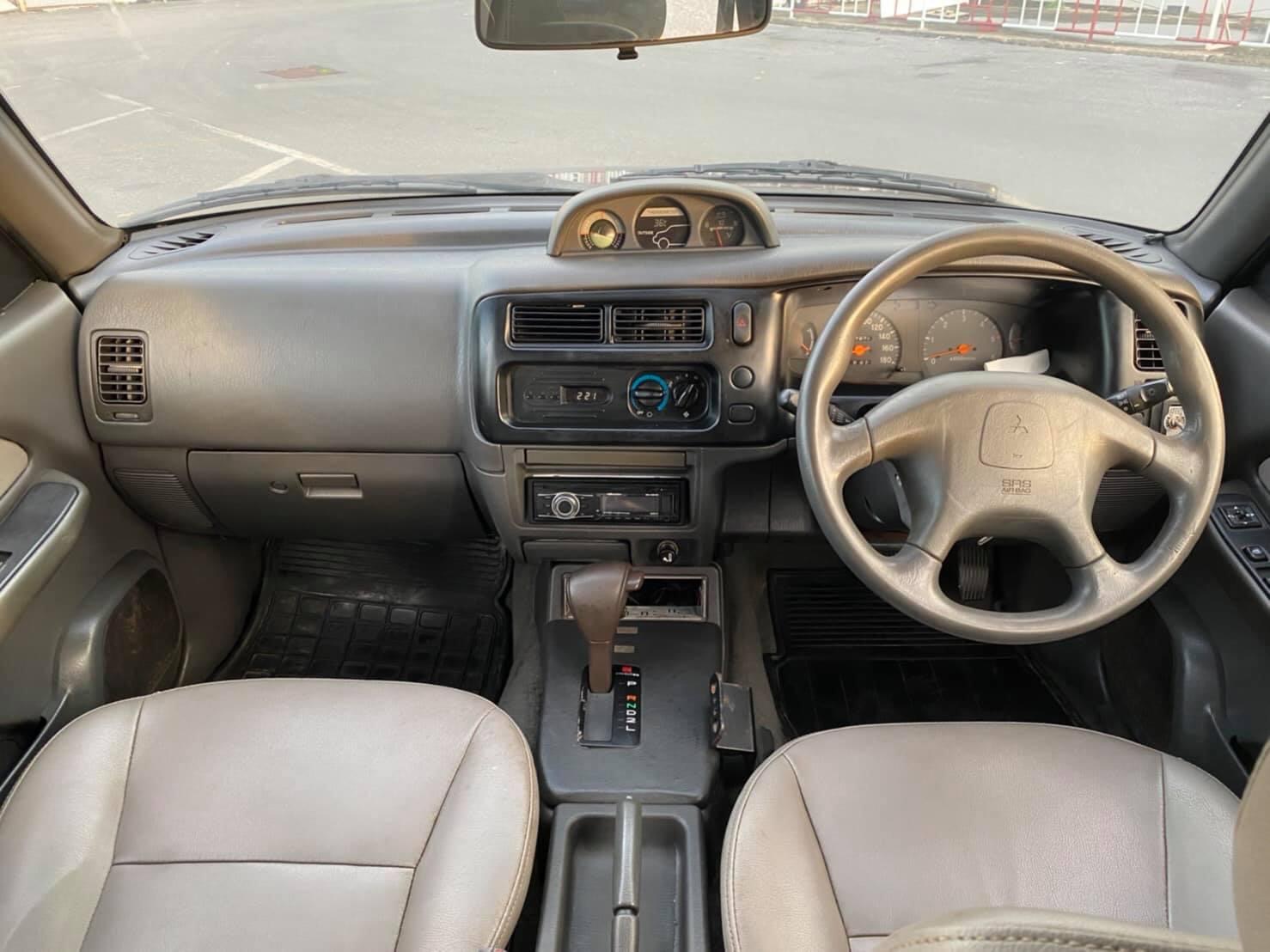 Mitsubishi Grandis 4ประตู วางเครื่อง 2JZ ปี 2001 เกียร์ ออโต้ (รูปที่ 12)
