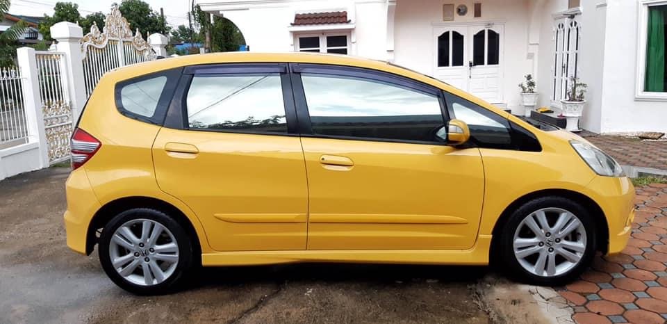 Honda Jazz GE ปี 2009 สีเหลือง (รูปที่ 7)