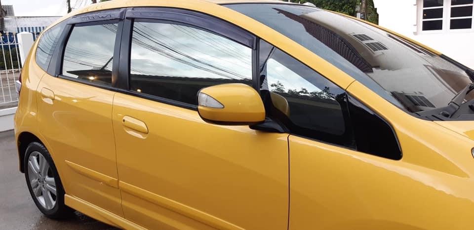 Honda Jazz GE ปี 2009 สีเหลือง (รูปที่ 6)