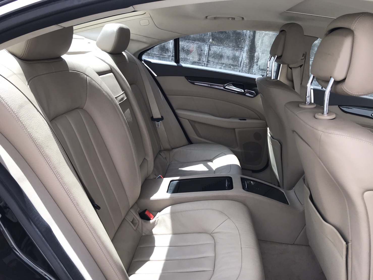 Mercedes-Benz CLS-Class W218 CLS250 ปี 2012 สีดำ (รูปที่ 11)