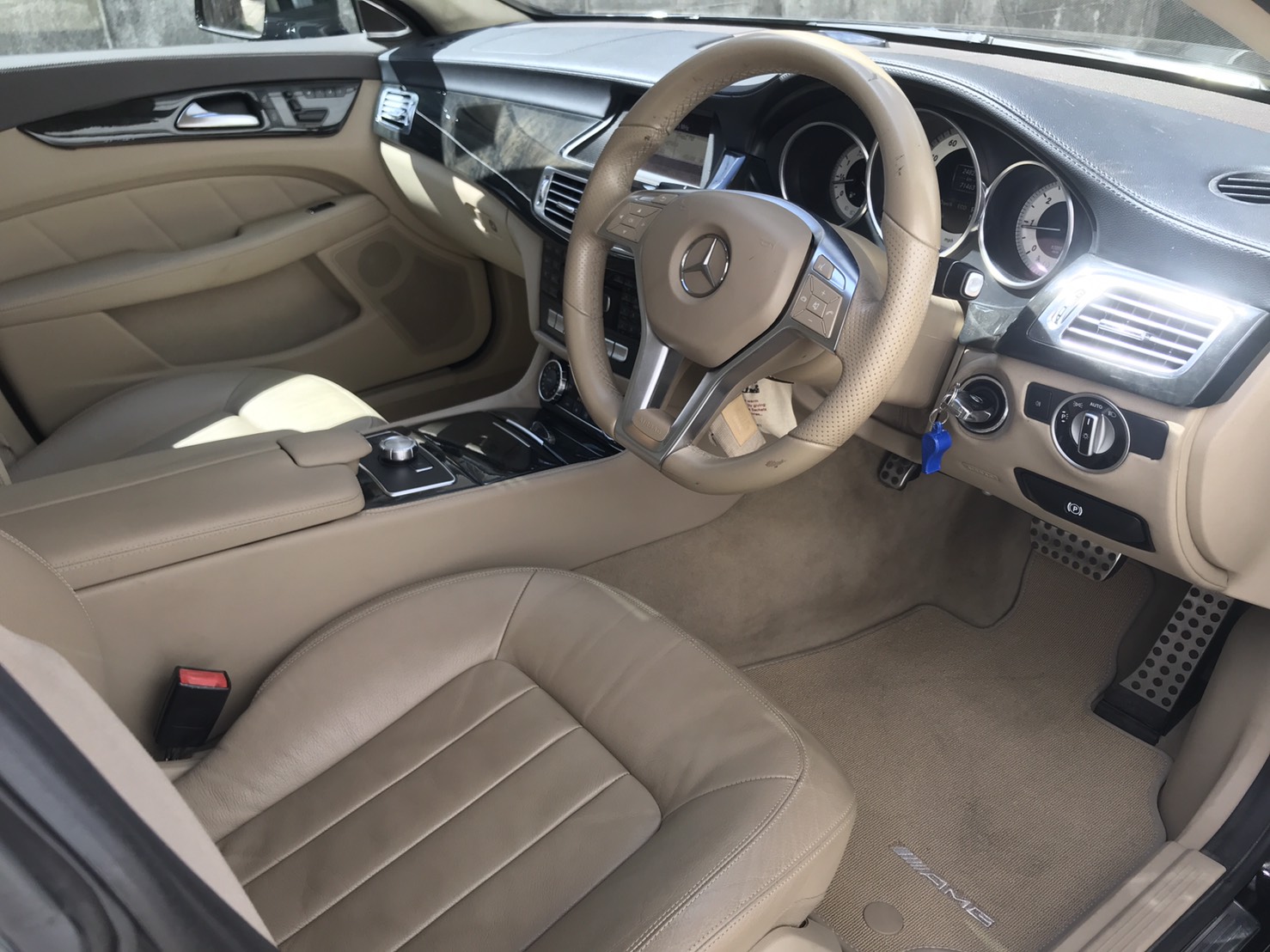 Mercedes-Benz CLS-Class W218 CLS250 ปี 2012 สีดำ (รูปที่ 10)