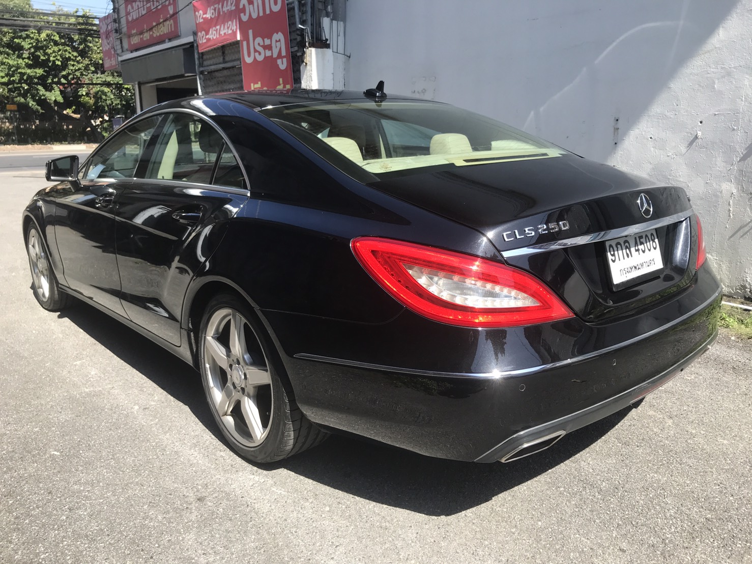 Mercedes-Benz CLS-Class W218 CLS250 ปี 2012 สีดำ (รูปที่ 4)
