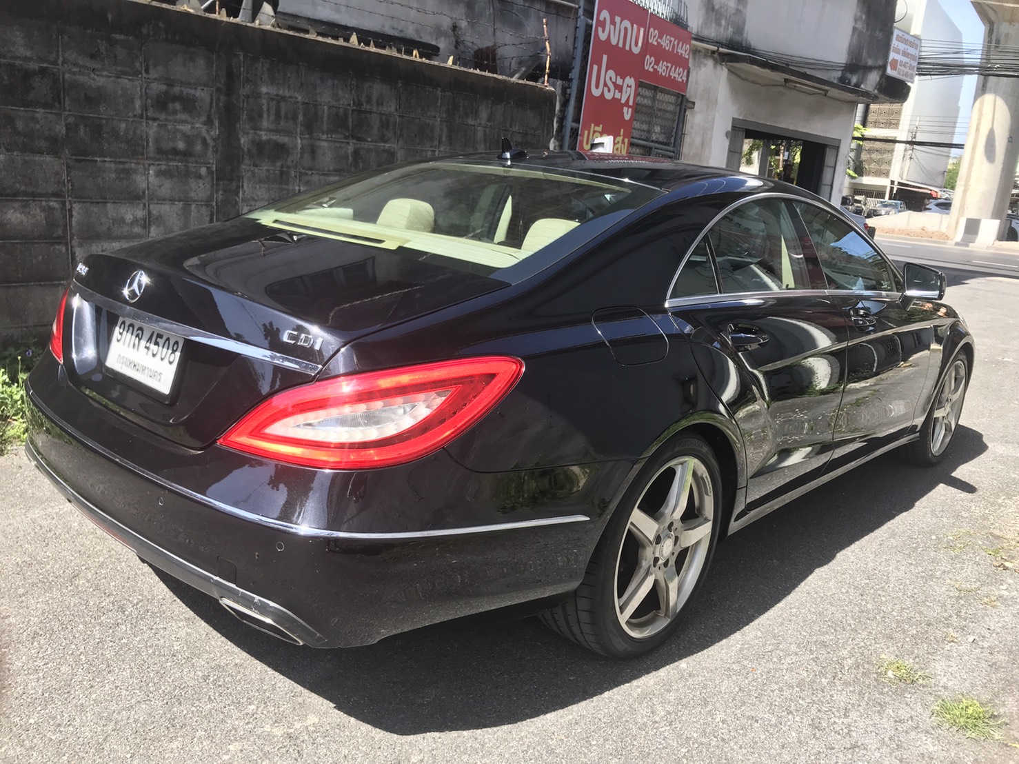 Mercedes-Benz CLS-Class W218 CLS250 ปี 2012 สีดำ (รูปที่ 5)