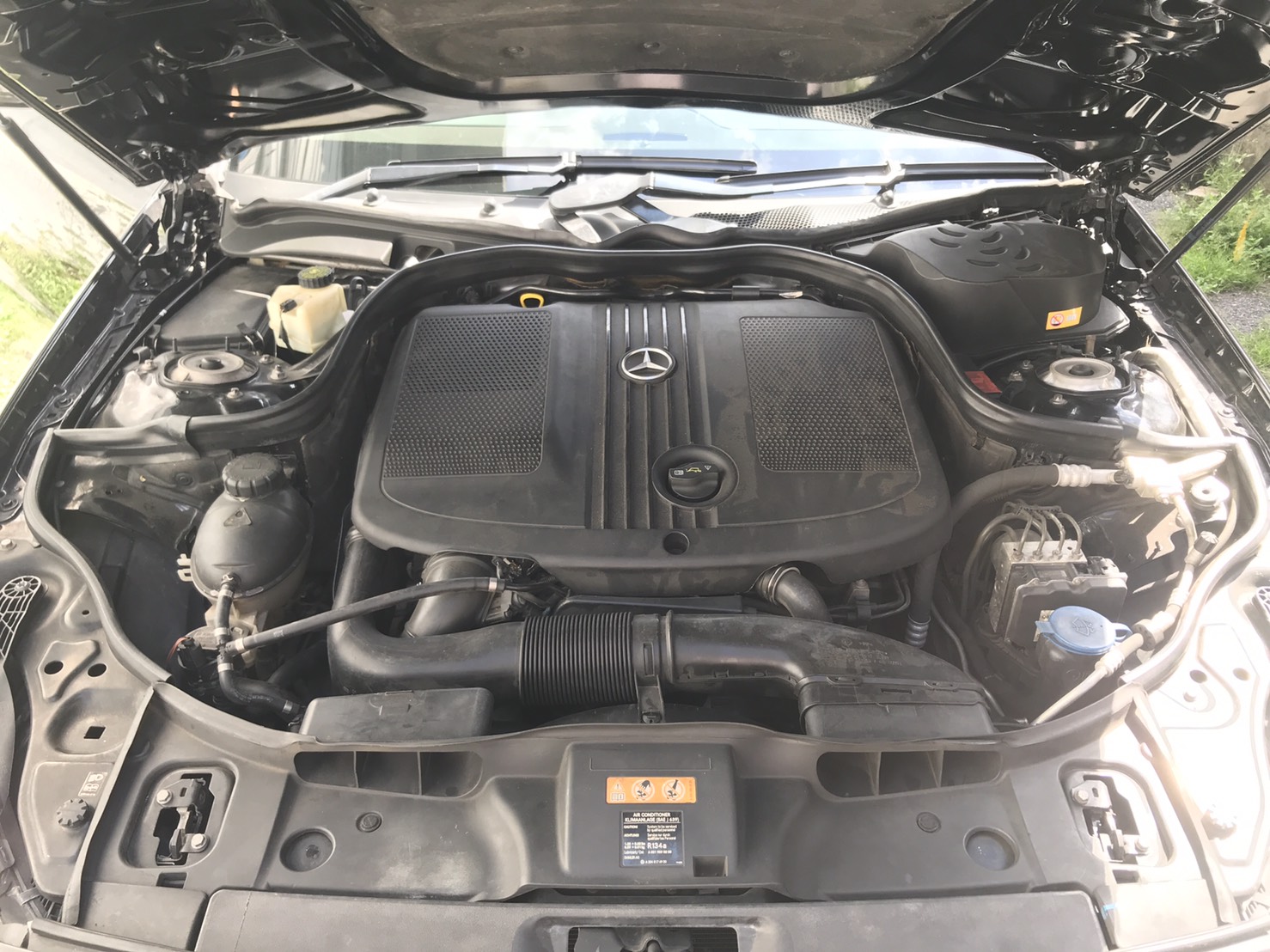 Mercedes-Benz CLS-Class W218 CLS250 ปี 2012 สีดำ (รูปที่ 8)