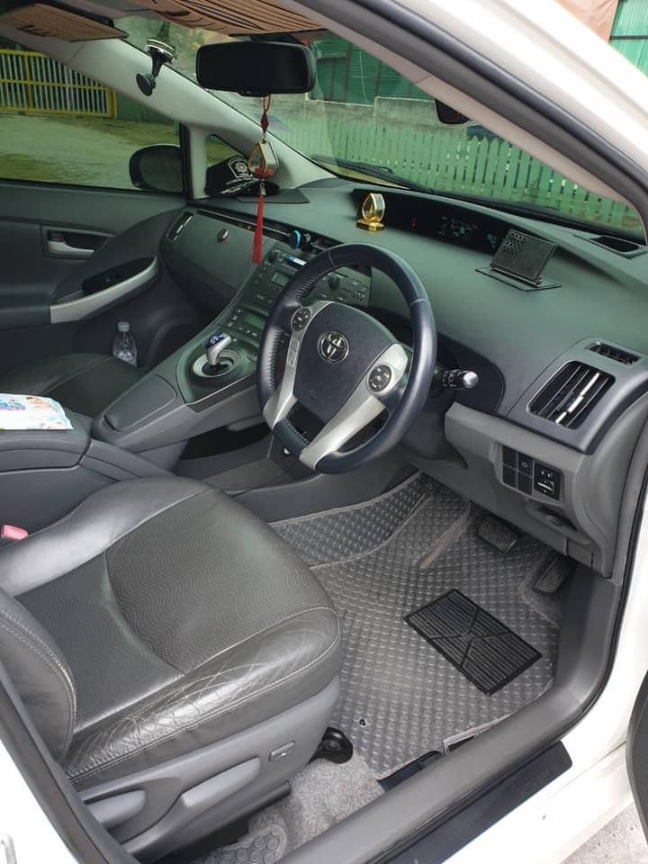 Toyota Prius ปี 2011 สีขาว (รูปที่ 10)