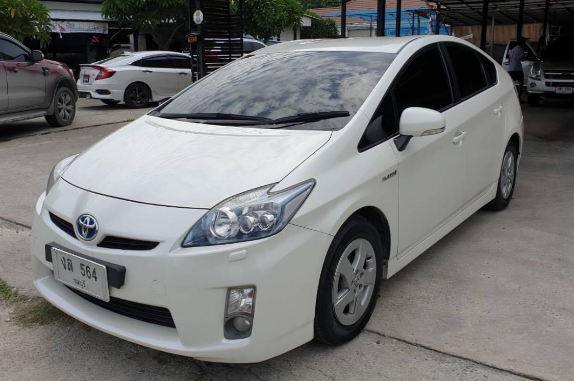 Toyota Prius ปี 2011 สีขาว