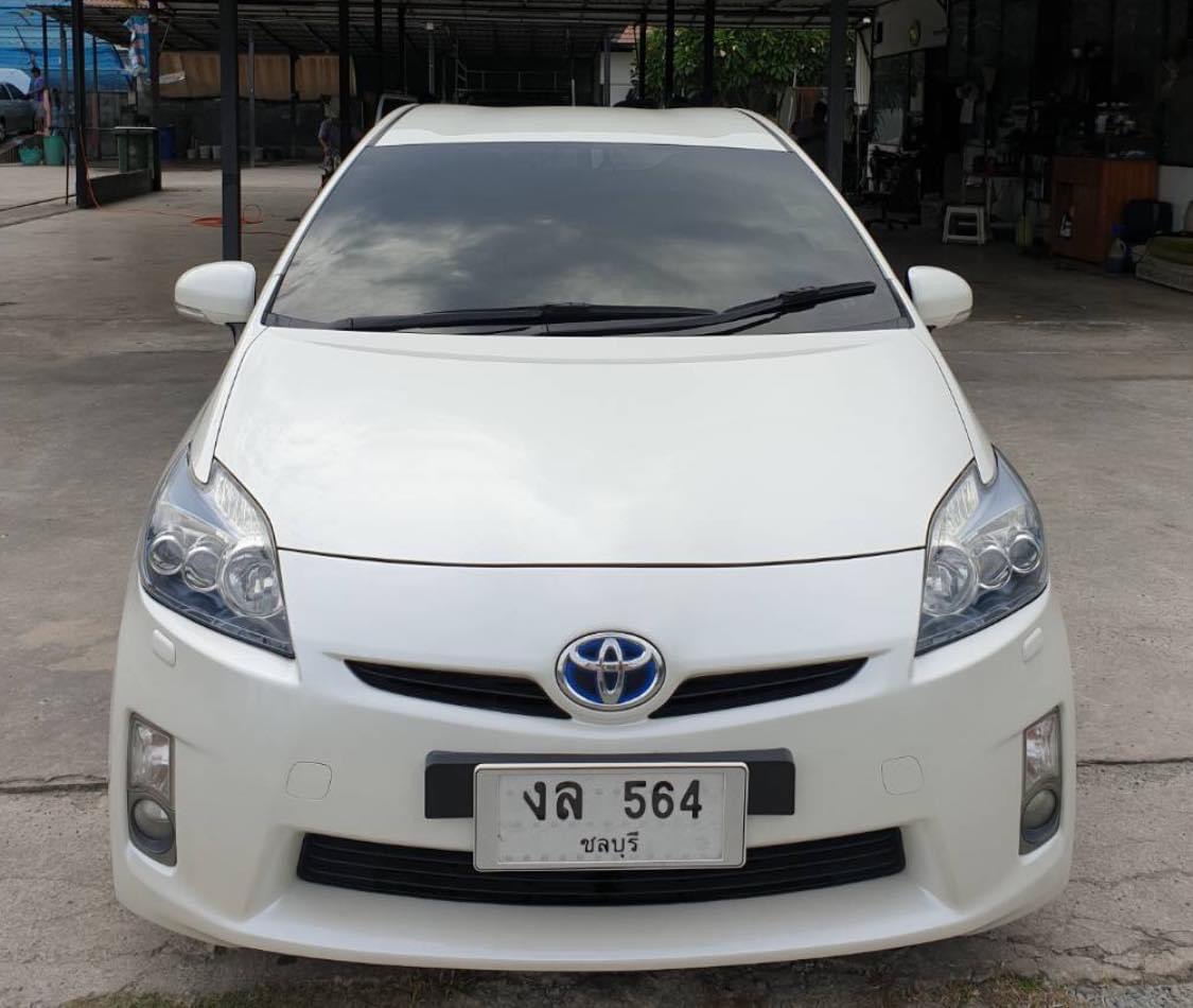 Toyota Prius ปี 2011 สีขาว (รูปที่ 2)