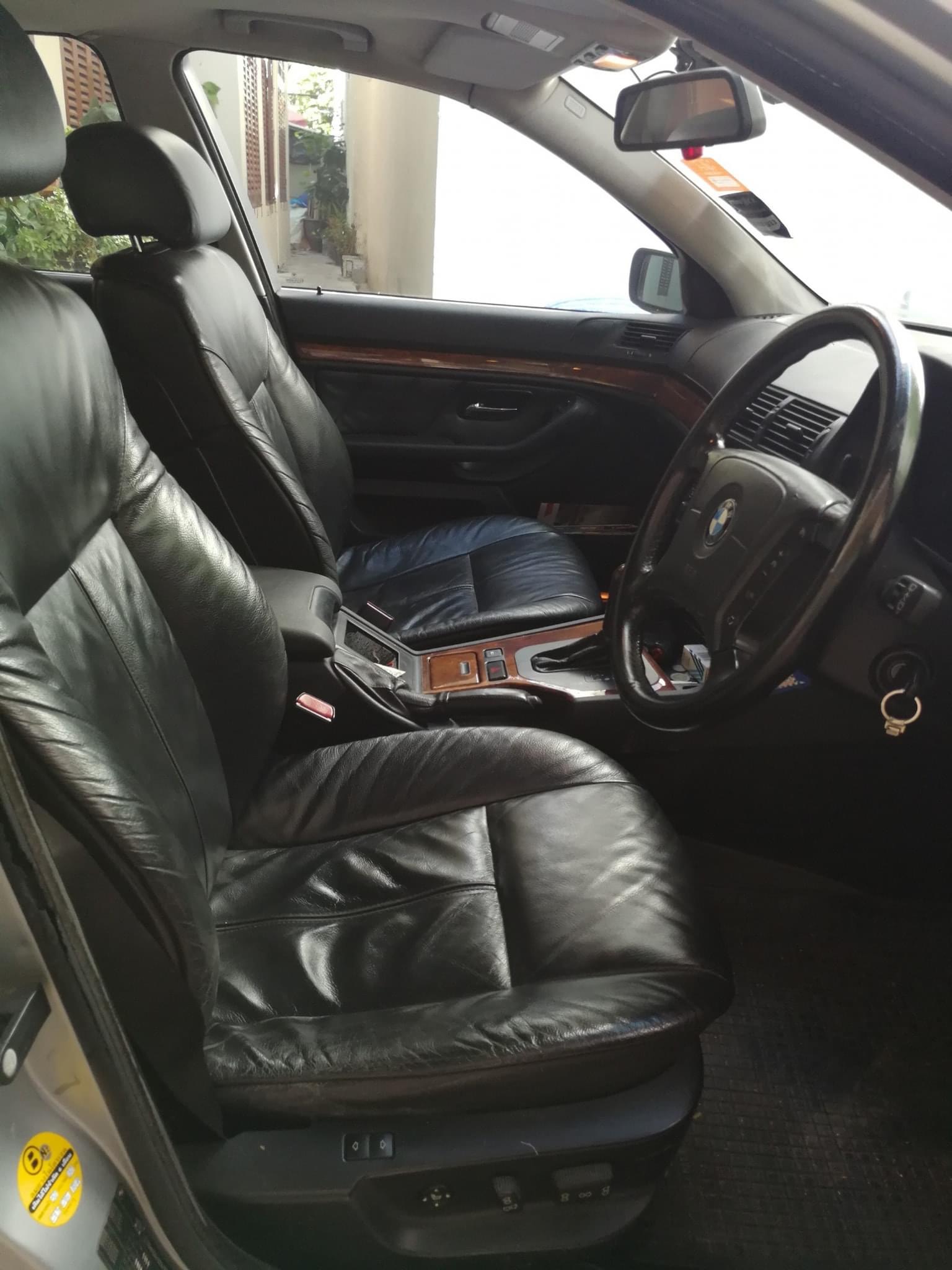 ขาย BMW Series 5 E39 523ia ปี 2001 สี บรอนซ์ (รูปที่ 3)
