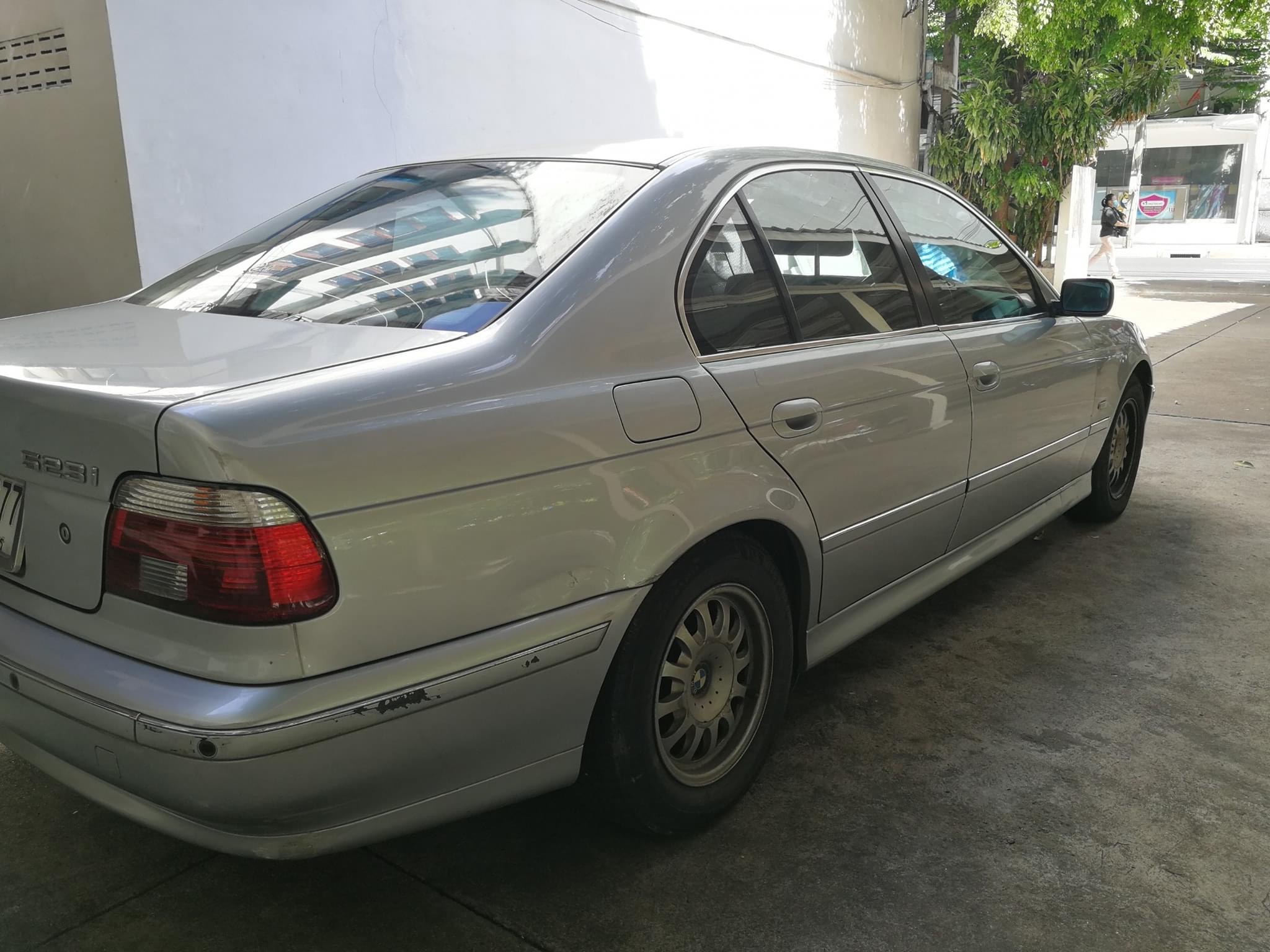 ขาย BMW Series 5 E39 523ia ปี 2001 สี บรอนซ์ (รูปที่ 6)