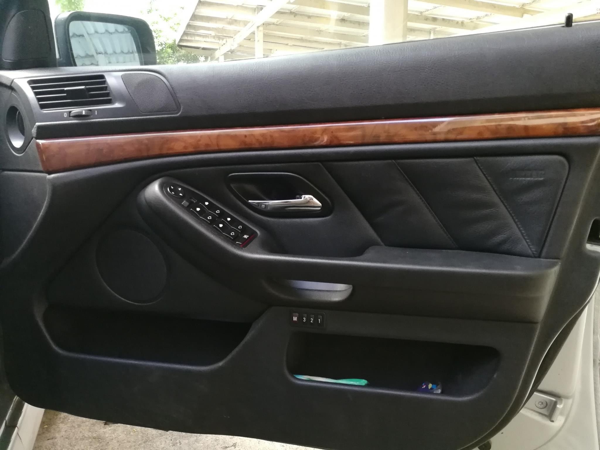 ขาย BMW Series 5 E39 523ia ปี 2001 สี บรอนซ์ (รูปที่ 12)