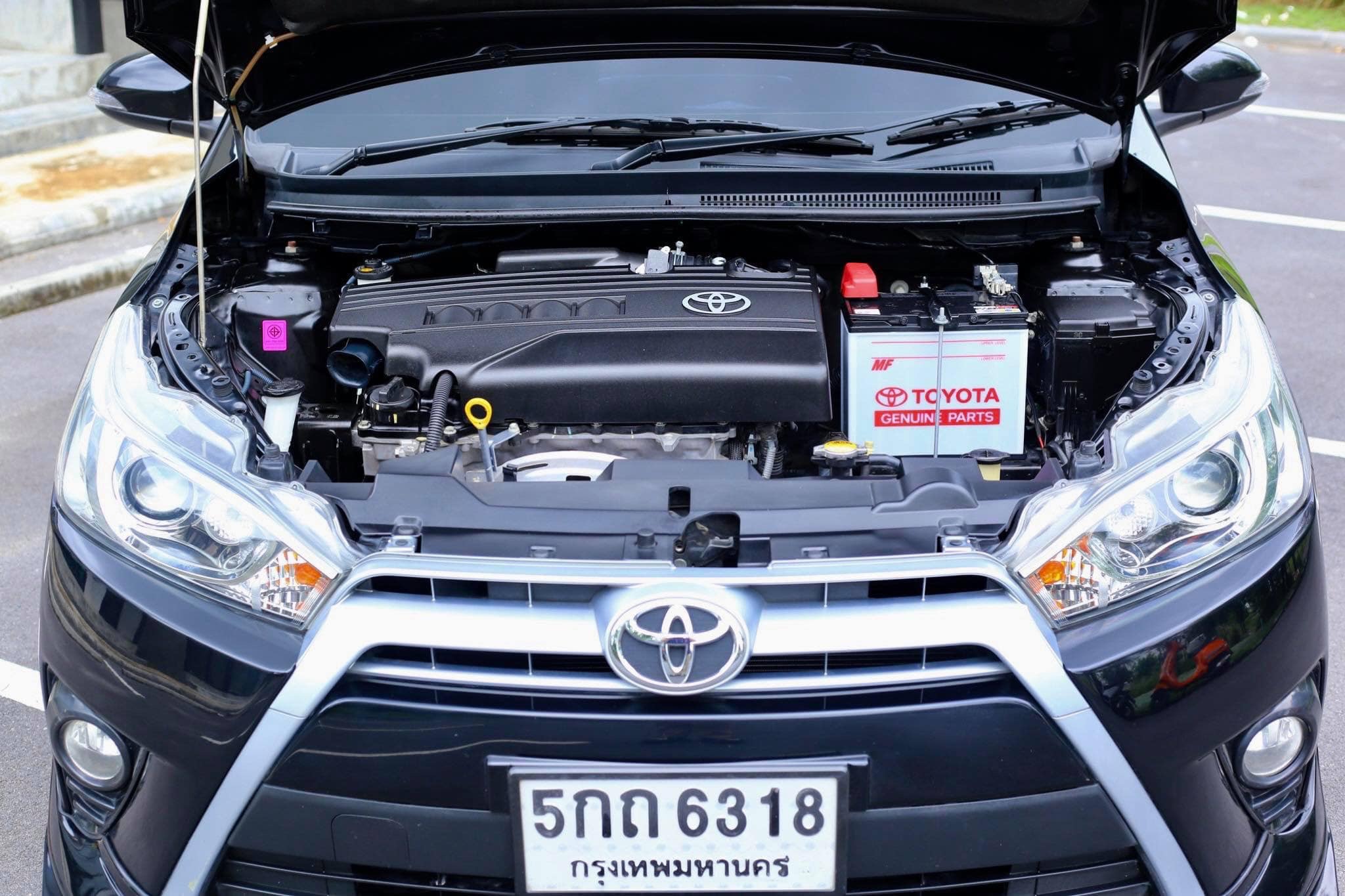 Toyota Yaris ปี 2015 สีดำ (รูปที่ 10)