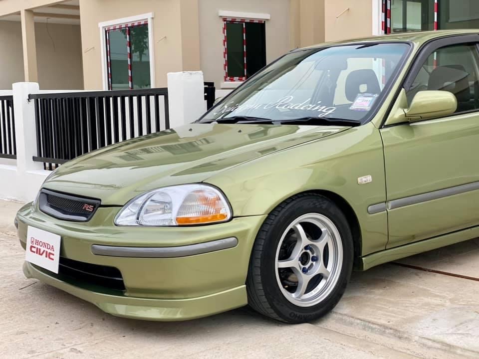 Honda Civic EK โฉม 4 ประตู ปี 1997 สีเขียว