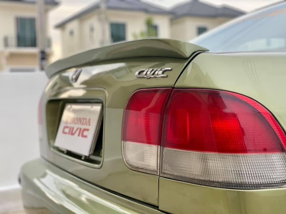 Honda Civic EK โฉม 4 ประตู ปี 1997 สีเขียว (รูปที่ 9)