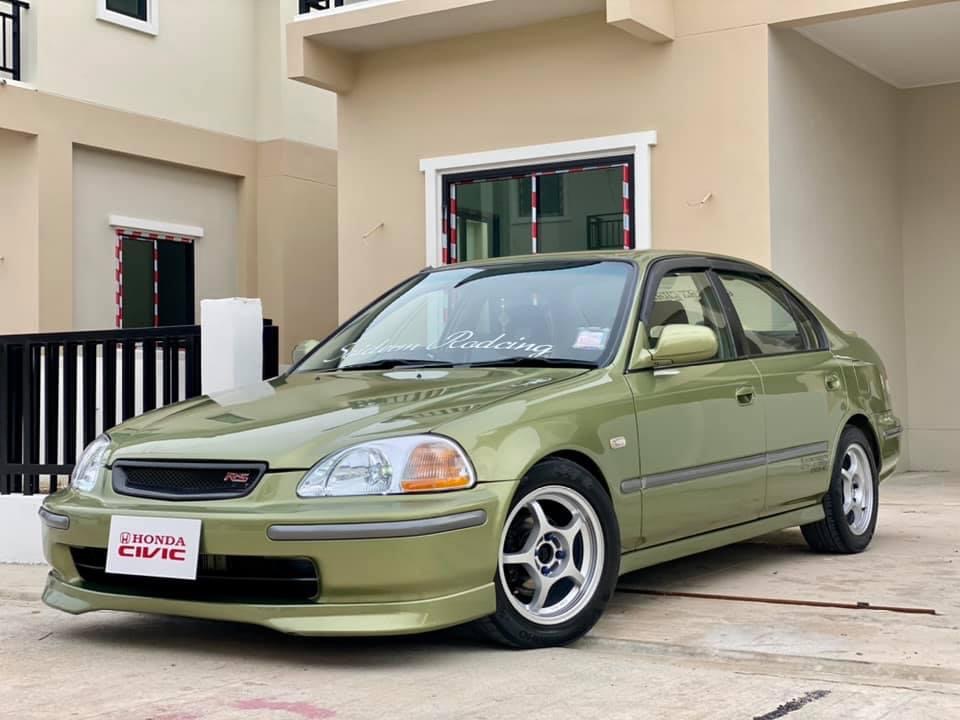 Honda Civic EK โฉม 4 ประตู ปี 1997 สีเขียว
