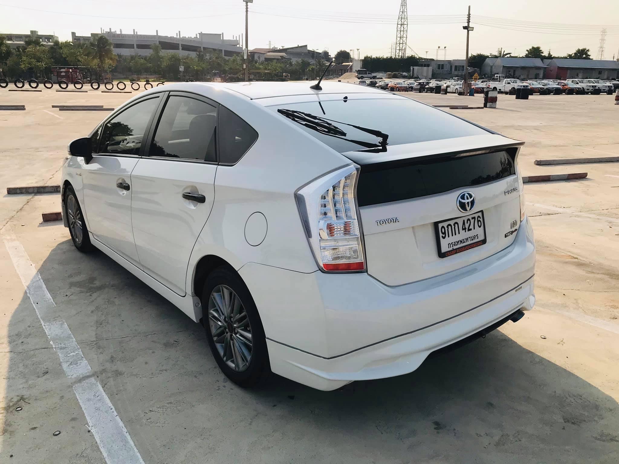 TOYOTA PRIUS 1.8 TOP ปี 2012 (รูปที่ 8)