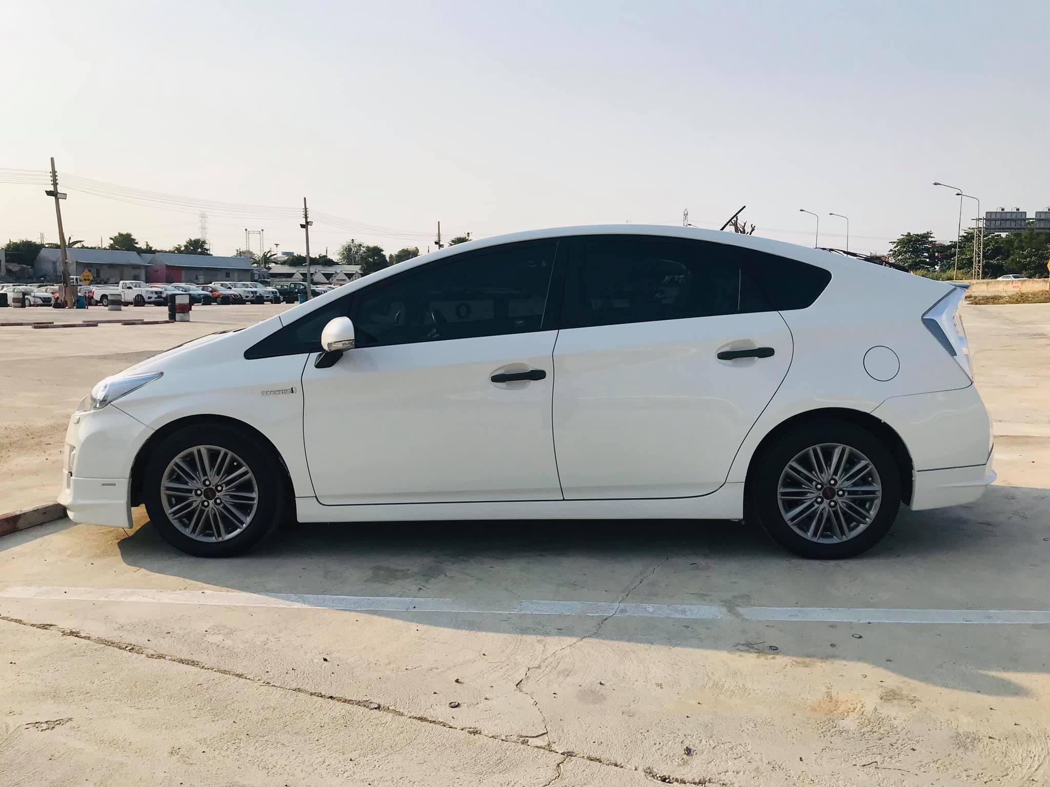TOYOTA PRIUS 1.8 TOP ปี 2012 (รูปที่ 3)