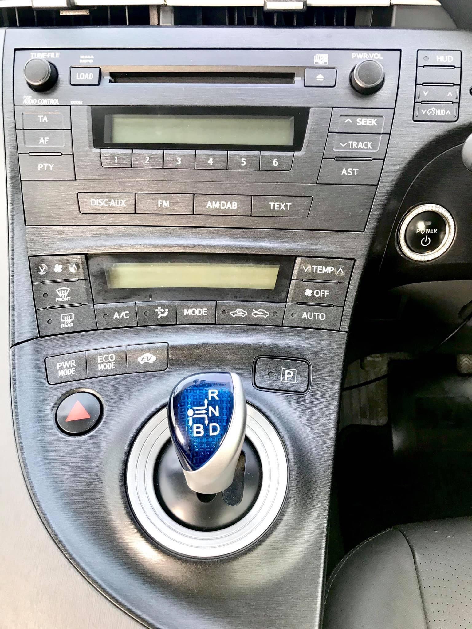 TOYOTA PRIUS 1.8 TOP ปี 2012 (รูปที่ 16)
