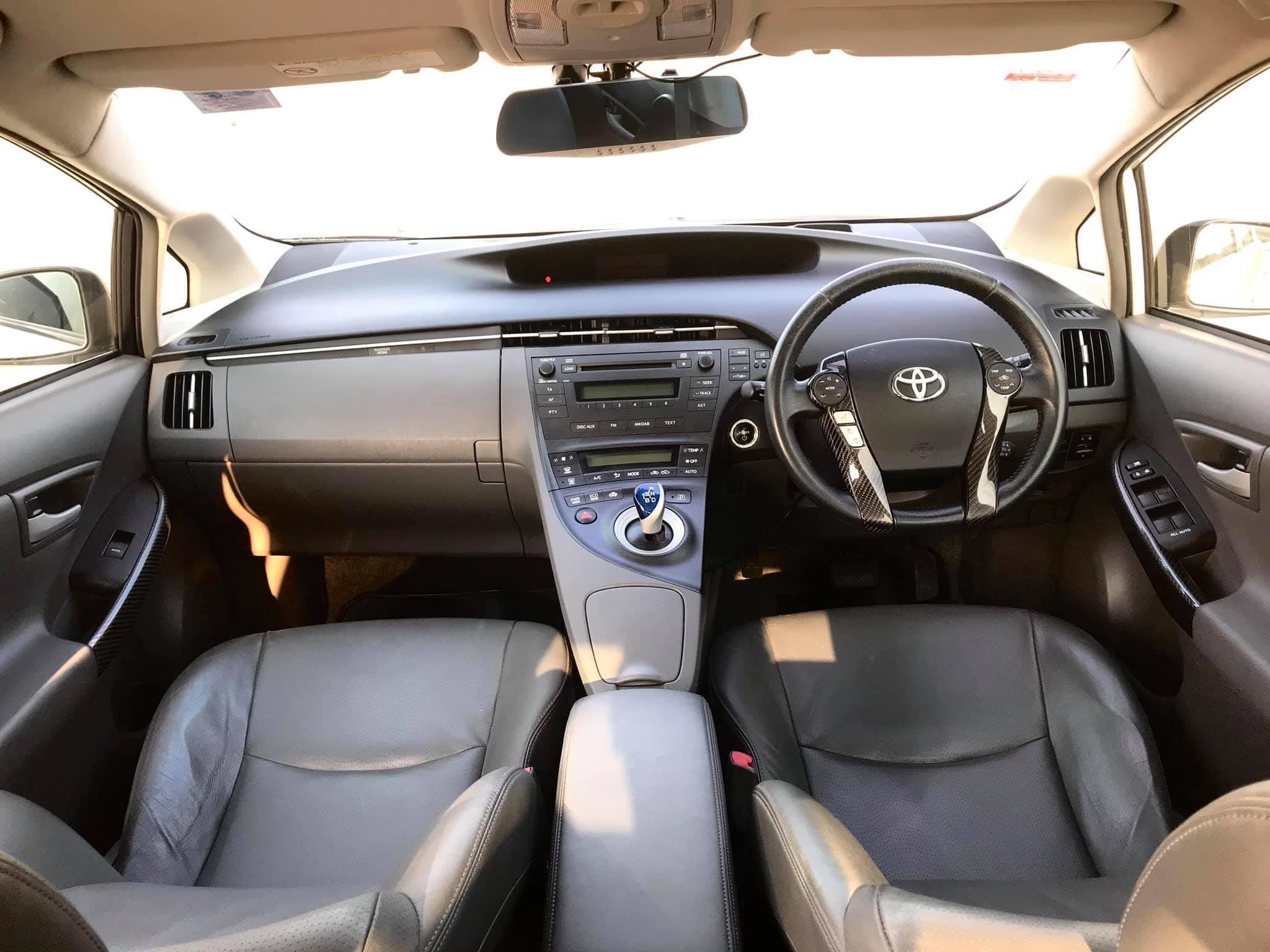 TOYOTA PRIUS 1.8 TOP ปี 2012 (รูปที่ 13)