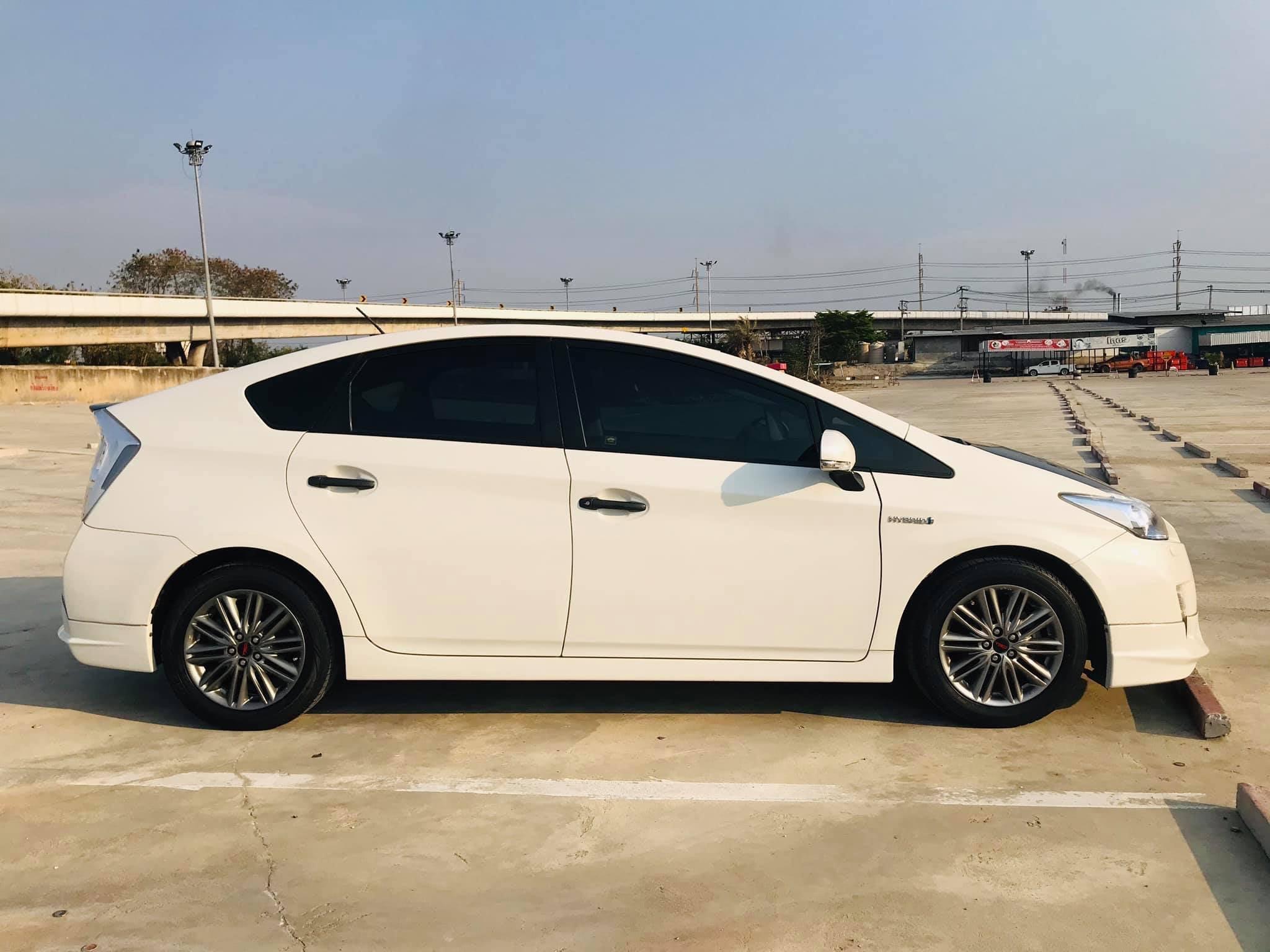 TOYOTA PRIUS 1.8 TOP ปี 2012