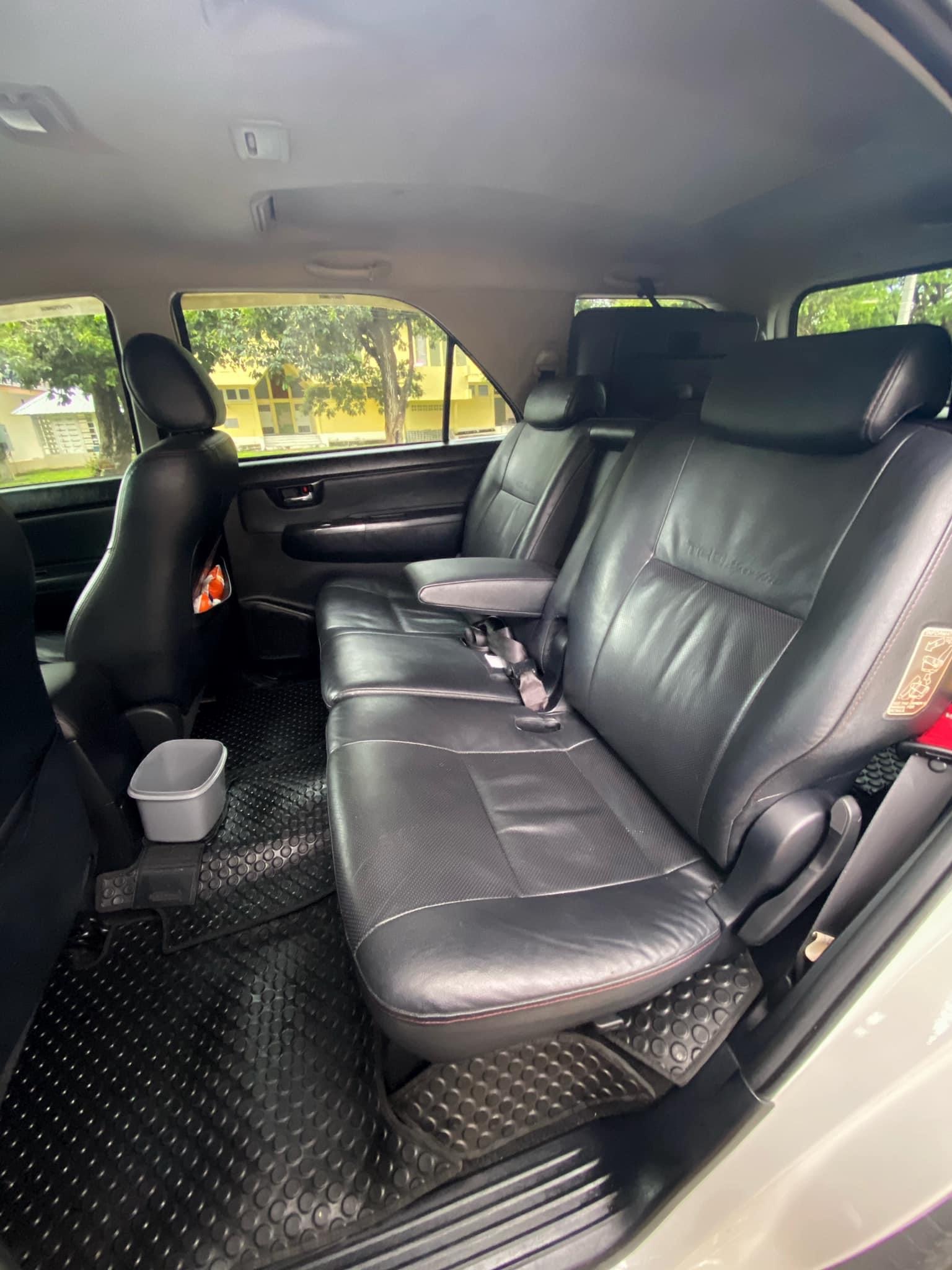 Toyota Fortuner 3.0 TRD Sportivo 4WD （ขาวมุก）ปี 2013 จด 2014 (รูปที่ 6)