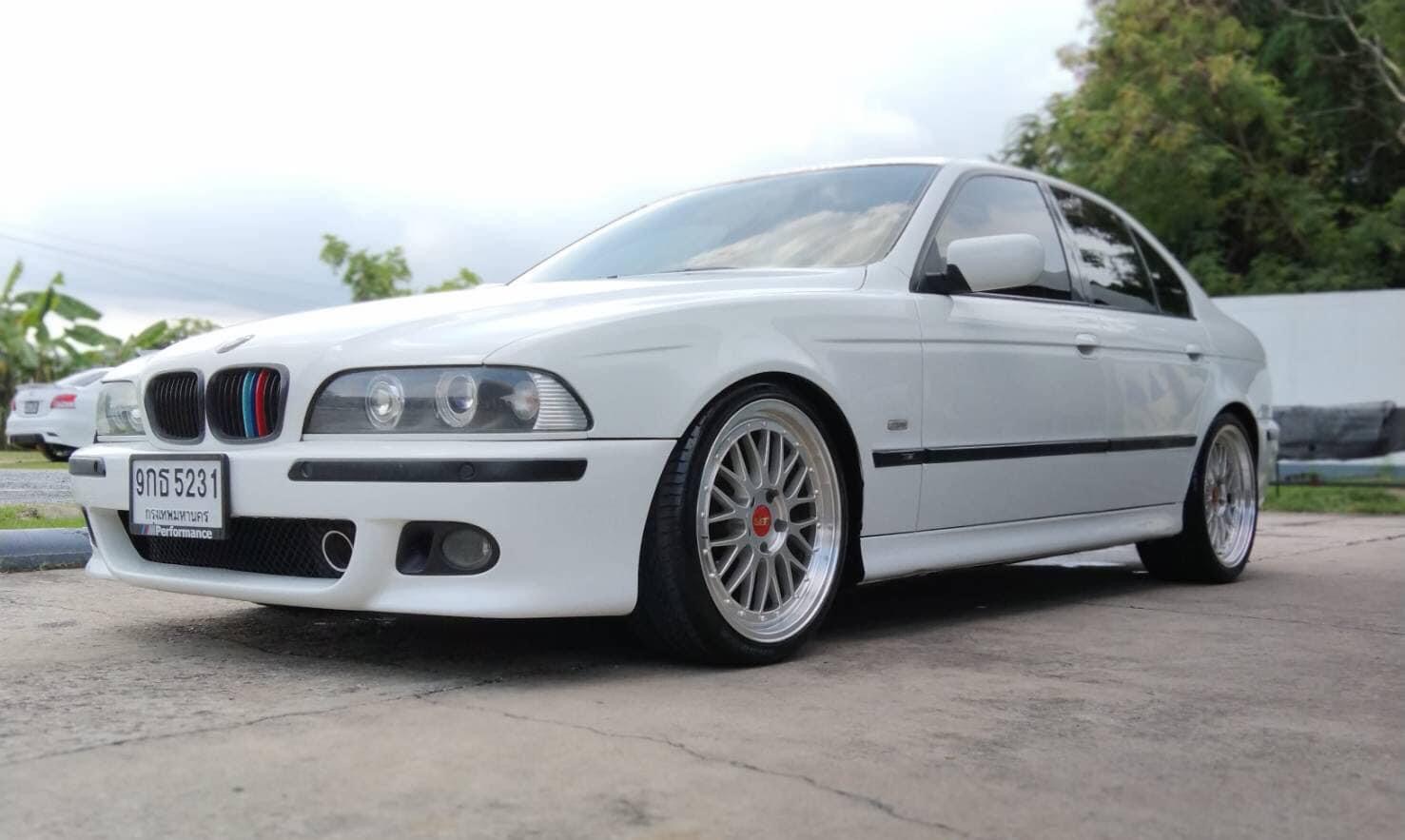 BMW E39 523I ปี2000