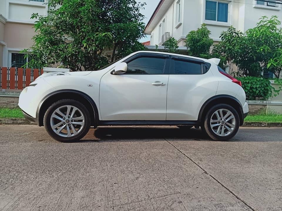 NISSAN JUKE 1.6V ปี15 ท๊อปสุดของรุ่น