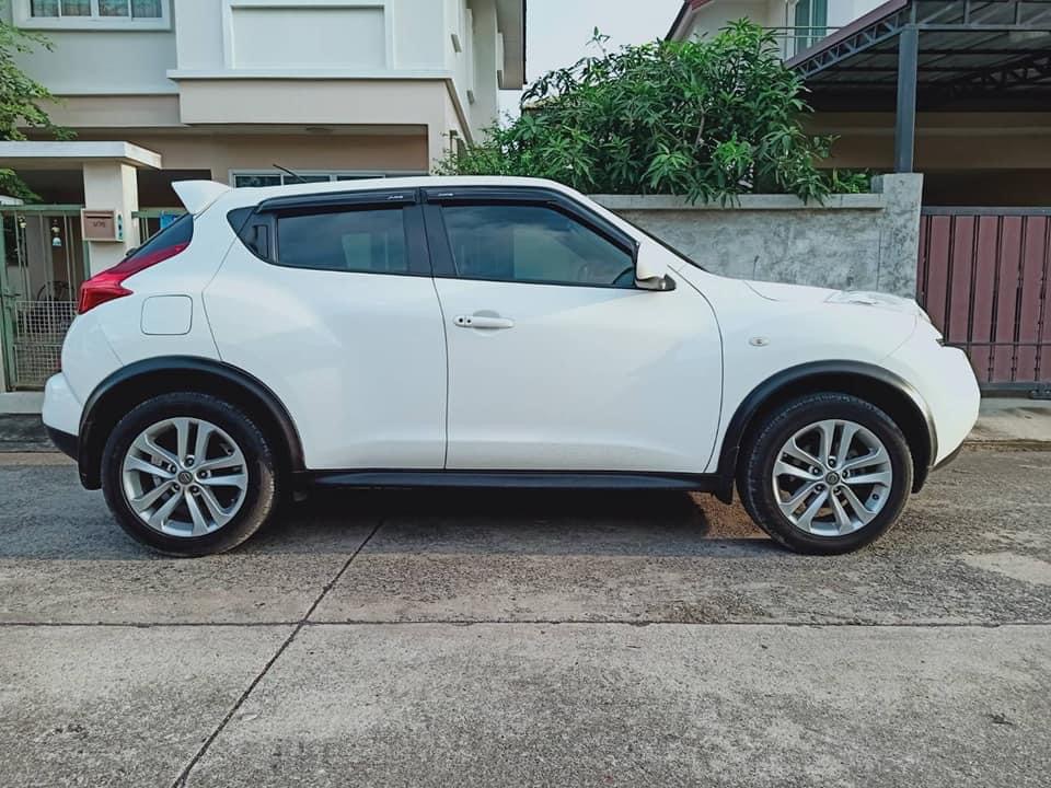 NISSAN JUKE 1.6V ปี15 ท๊อปสุดของรุ่น (รูปที่ 2)