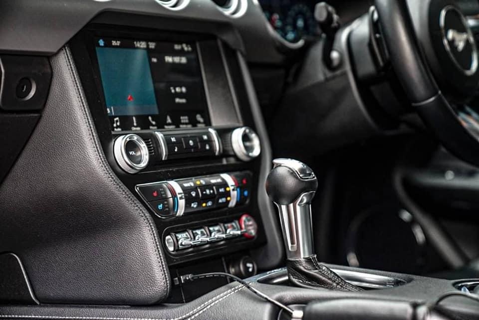 Ford Mustang 2.3 Ecoboost (รูปที่ 7)
