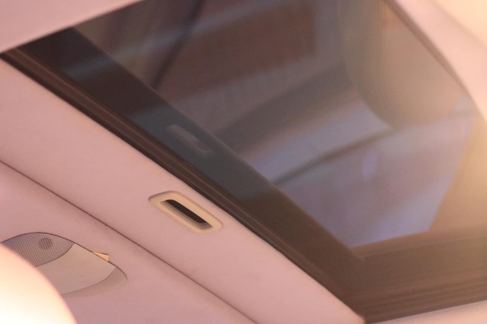 ขาย Benz w203 c200 avantgrade ประกอบนอกแท้ หลังคาแก้วซันรูฟ (รูปที่ 11)