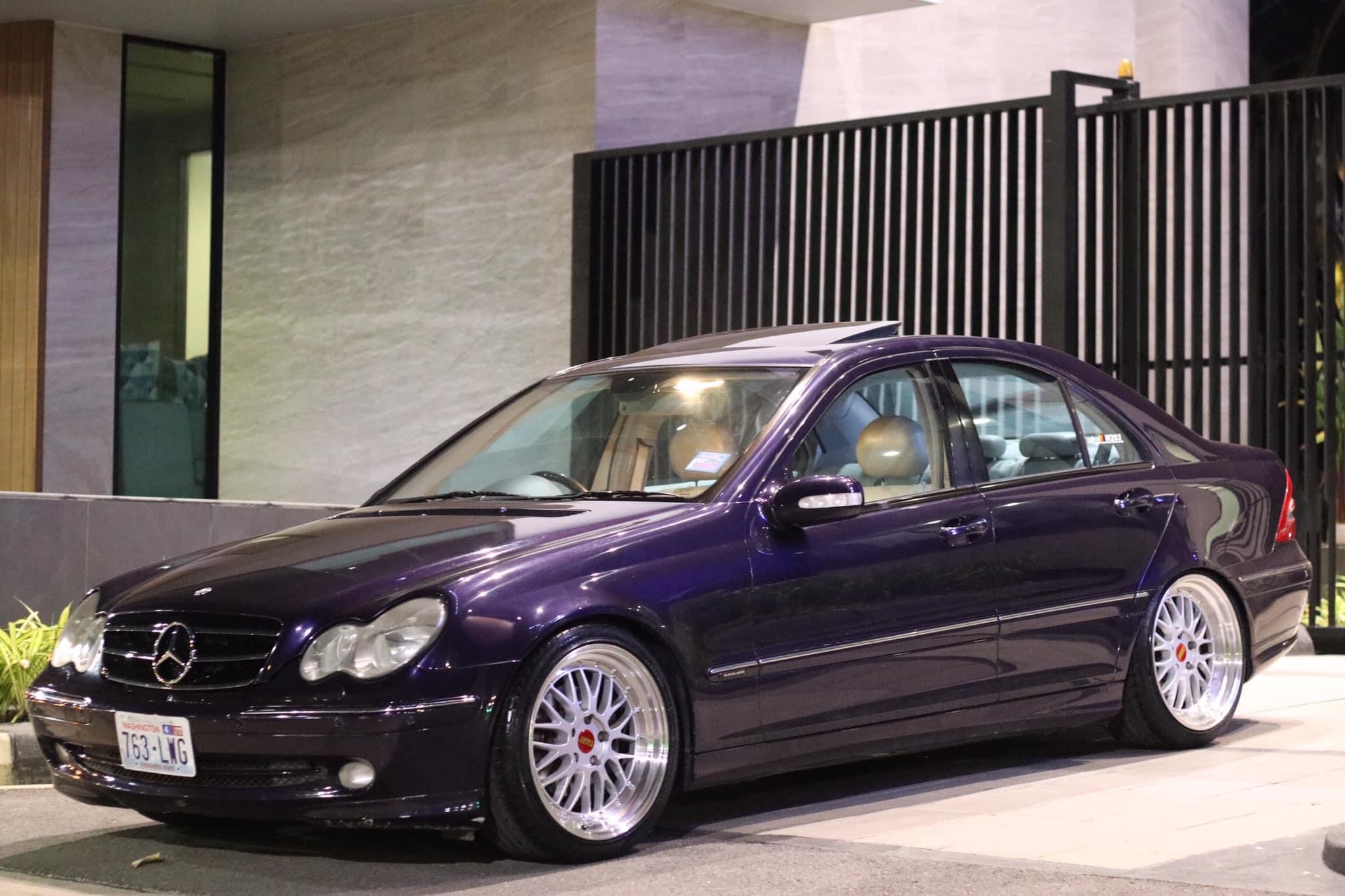 ขาย Benz w203 c200 avantgrade ประกอบนอกแท้ หลังคาแก้วซันรูฟ (รูปที่ 5)
