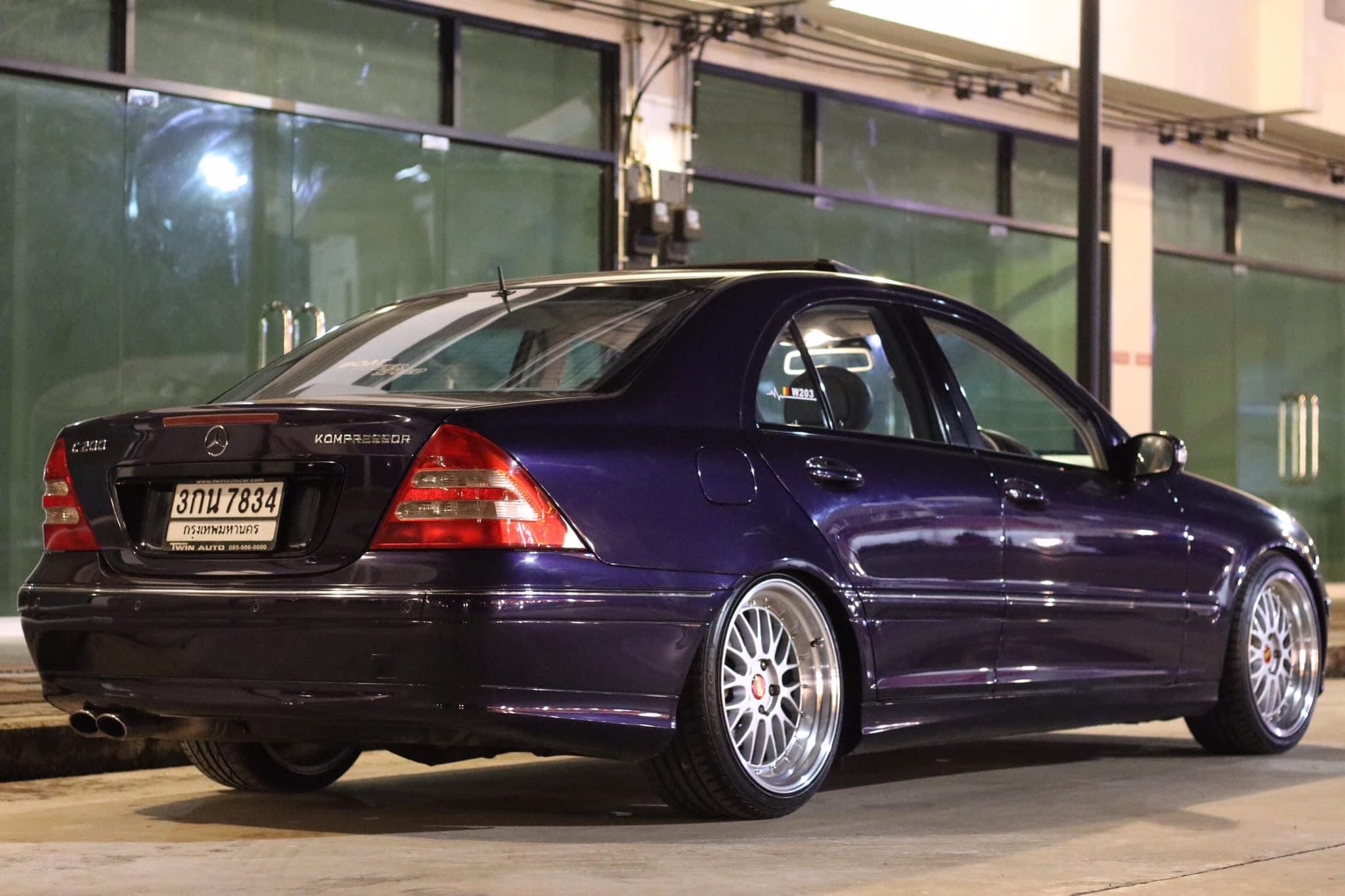 ขาย Benz w203 c200 avantgrade ประกอบนอกแท้ หลังคาแก้วซันรูฟ (รูปที่ 2)