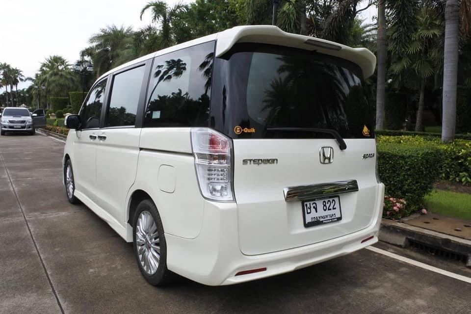 Honda STEPWGN SPADA ปี 2013 สีขาว (รูปที่ 4)