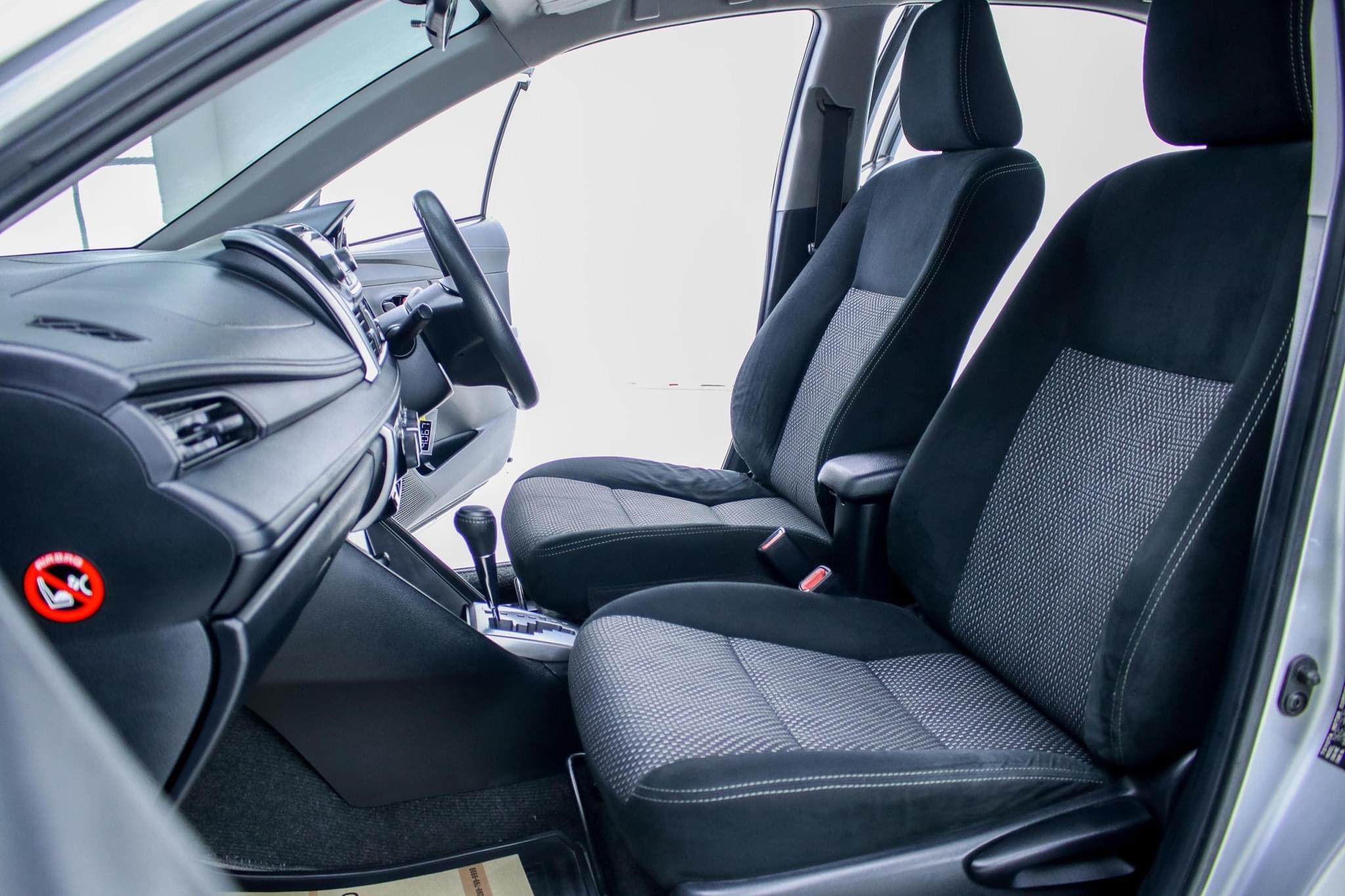 Toyota Vios ปี 2015 สีเทา (รูปที่ 4)